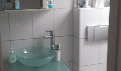 102sqm with fitted kitchen, 2 bathrooms.