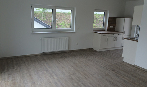 Light-flooded and newly built 2-room apartment with terrace and EBK, without brokerage - No. 15