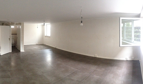 Heller Büro/Hobbyraum (43m²) mit Bad und Anschlüssen für Küche