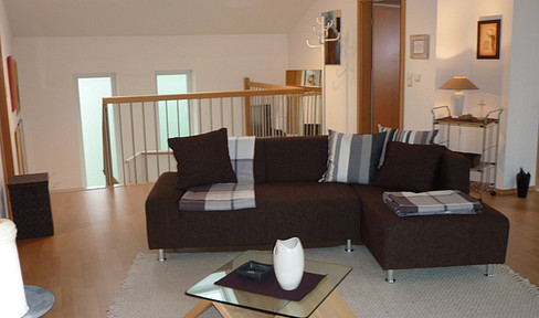 As good as new, spacious, furnished apartment on the eastern shore of Lake Wagingen