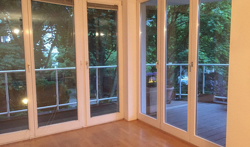 3,5 Zi.-Wohnung mit Spechstein - Ofen und Balkon in Hamburg - Othmarschen  zu vermieten
