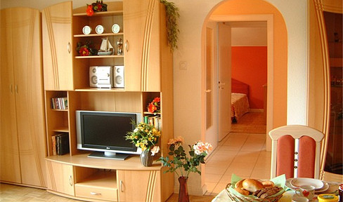 2 rooms, kitchen, bathroom, balcony - quiet - 12 minutes to the main station