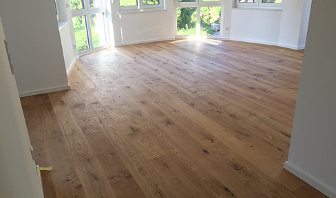 High-quality 2-room apartment, privately owned, in a quiet and excellent location.