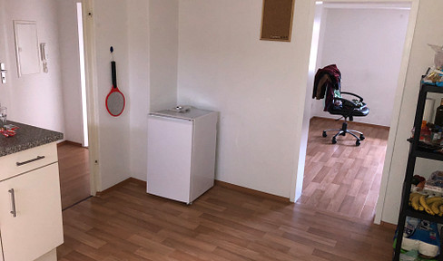2 room apartment on the ground floor, bathroom with shower, separate WC - (suitable for shared flat)