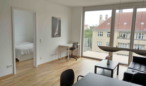 2 Zi / ro. Apartment Lift, Balkon, Wannenbad befristet zu vermieten