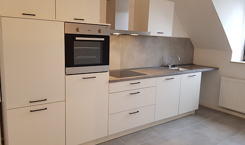 Beautiful living in Wuppertal Vohwinkel. Top floor apartment with beautiful fitted kitchen