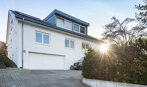 High-quality single-family home in a quiet location in Bürgstadt.