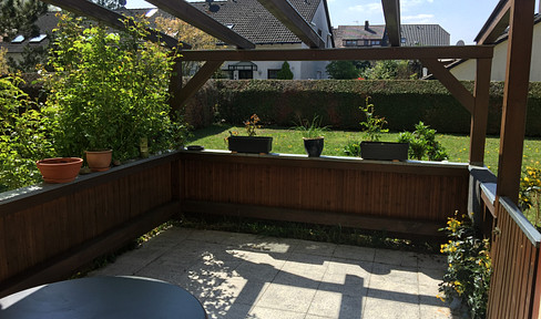 Ruhige 3 Zimmerwohnung im EG mit Terrasse und EBK in Bruchsal-Untergrombach