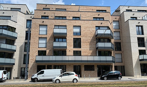 Living with style and character: A great 2-room apartment with balcony and elevator