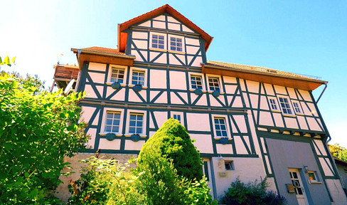 Fantastic apartment in a half-timbered house for individual living