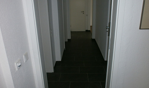 Kernsanierte EG  Wohnung  ab 01.06.2025 zu vermieten