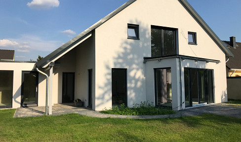 4-room apartment in a dream home with its own garden, located in Himmelsthür, directly next to the Osterberg nature reserve.