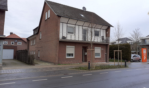 gemütliche, sanierte 3 Zimmer -DG Wohnung mit EBK in Rhede