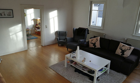 Liebenswerte Wohnung mit Eiche Landhausdiele in Wettenberg Krofdorf