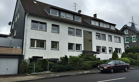 Grosse 3 Zimmer Wohnung in Reinshagen mit Balkon