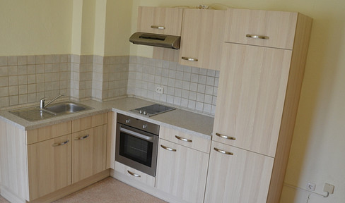 Beautiful, modernized 2 room apartment