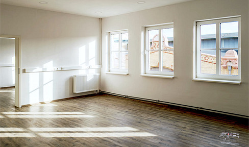 Commercial premises in Magdeburg - commission-free - 23m² / 24m² / 33m² or 43m² up to 3000sqm