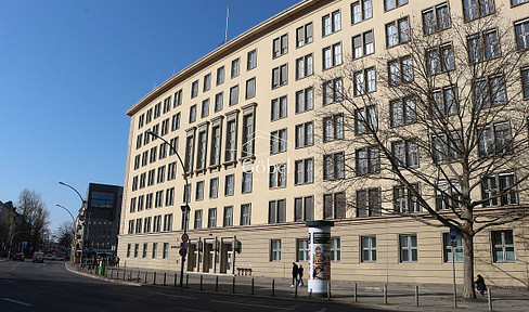 Office floor for free and flexible design in central location of Berlin-Schöneberg