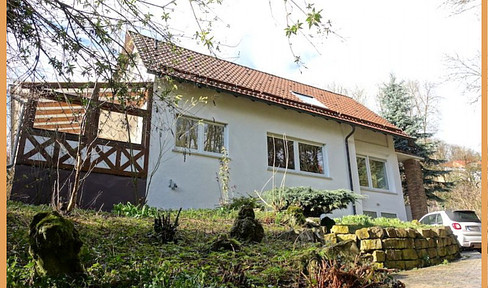 1. 5 8 0,- für komplett NEU renoviertes 1 5 0 qm HAUS im Grünen + KACHELOFEN + GARAGE + CARPORT