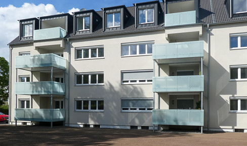 New top-floor apartment with flair in Bonn - watch out for tax benefits!