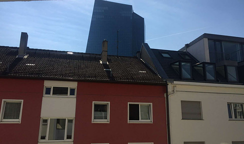 WRS Immobilien - 2 room apartment in the heart of Frankfurt's Ostend - quiet residential street