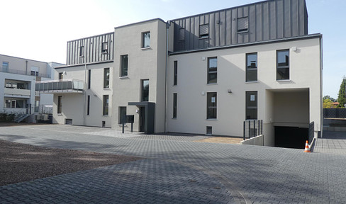 Modern living in Schweich town center in a KFW 40 energy-saving house with modern heating technology