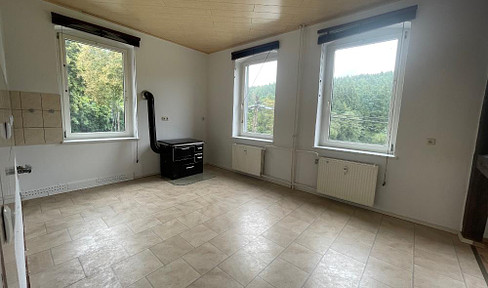 3-room apartment with great details is waiting for you! Car parking space and kitchen oven