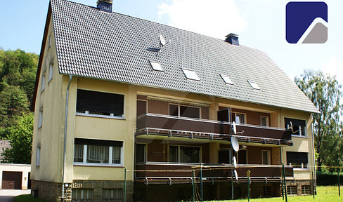Plettenberg-Ohle: Helle 4-Zimmer-Wohnung mit Einbauküche im Dachgeschoss