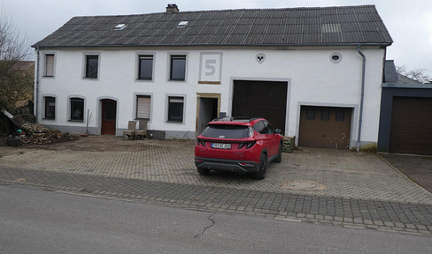 Attention craftsmen - Large house with barn Hinzert-Pölert
Subsidy 30.000 EUR possible