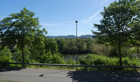 Top Lage- Baugrundstück mit herrlichem Saarblick in zentraler Lage von Saarburg