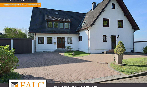 Two-family house on a dream plot!