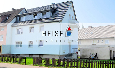 Refurbished 3-room rental apartment with balcony - first floor - residential area close to the city center