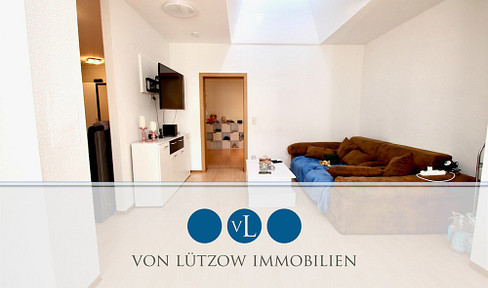 Ein Traum im Erdgeschoss - Ruhige & charmante 2,5-Raum-Wohnung - hell, Laminat, Wanne, Einbauküche
