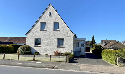 Sehr gepflegtes Einfamilienhaus mit Wintergarten und Doppelgarage