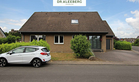 Detached/two-family house with potential and southwest-facing garden in a family-friendly location in Dülmen
