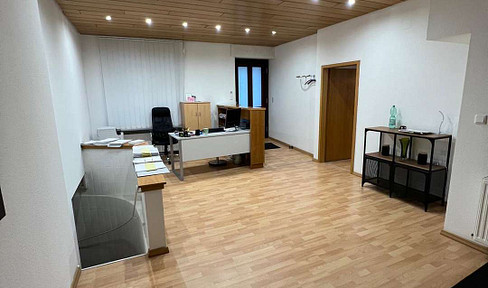 WRS Immobilien - Ladengeschäft in der Ortsmitte von Bergen-Enkheim - mit Kellerbereich