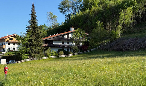 Modernisierte Maisonette-Wohnung in ruhiger und idyllischer Lage