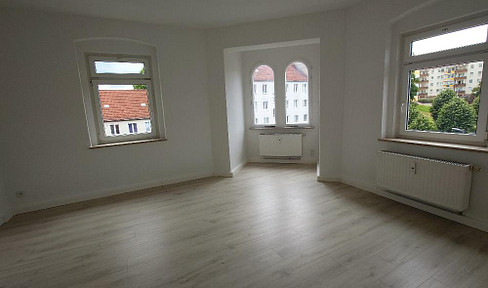 5-room attic apartment - near the city center
