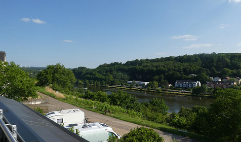Unobstructed view of the Moselle - modern apartment suitable for the elderly in the Palzem energy-saving house