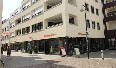 Modern, high-quality furnished apartment right next to the pedestrian zone