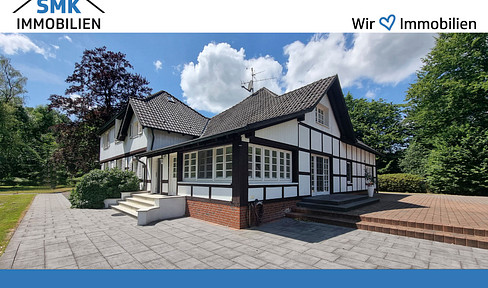 Park view instead of street noise: stylish living in the
greenery - maisonette in a half-timbered house!