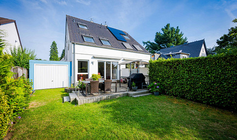 Commission-free: Modern, beautiful semi-detached house in Solingen.
