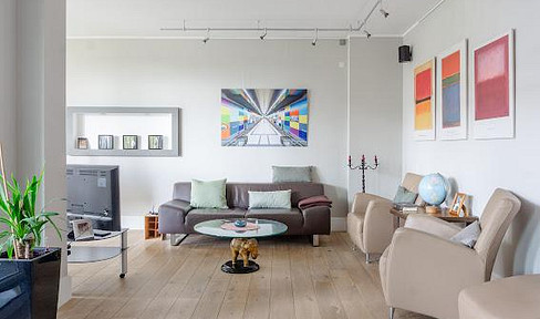 Loft luxury barrier-free-elevator-terrace-. Parking - best connection - granny flat if required