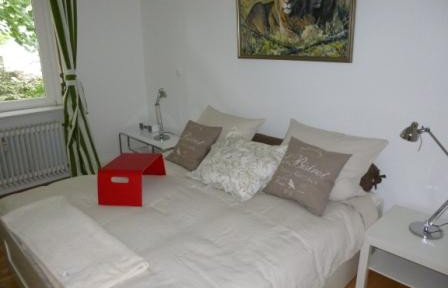 PRIME LOCATION / TOP LAGE Charming 2-room flat / Elegante 2-Zi.-Altbauwohnung in Sachsenhausen Nord