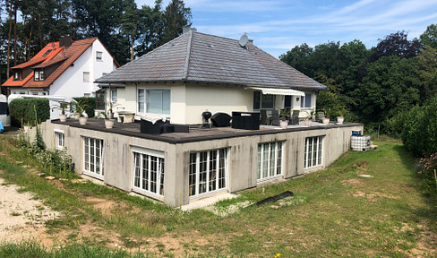 Grosses Landhaus zum sanieren Innenpool