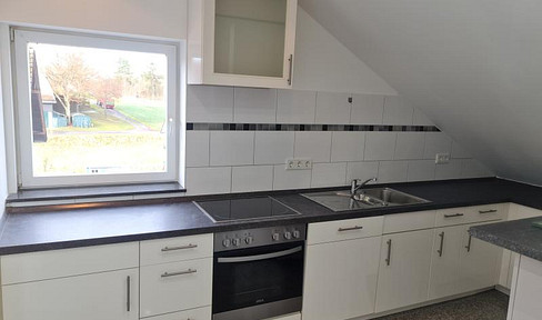 Neuwertige 2 Zimmer Granitboden Echtglasdusche Terrasse Ruhig