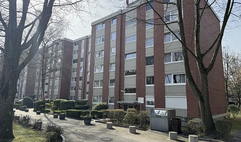 Zentrale Gehobene 4 Zimmer Wohnung