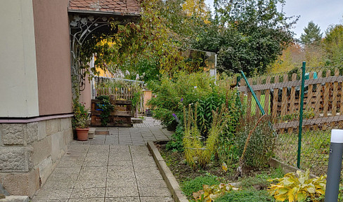 Ruhige 2,5-Zimmer-Wohnung mit Gartennutzung
