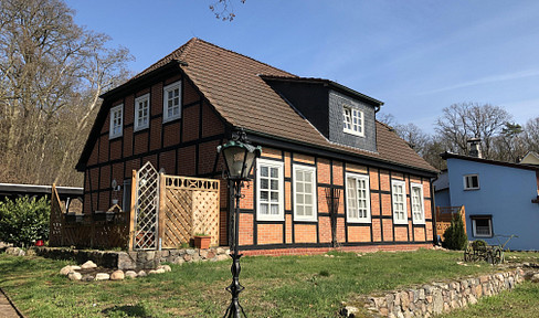 Charmate Dachgeschosswohnung 2 Zimmer