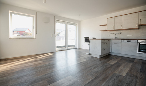 High-quality 3-room apartment (2017), kitchen with dishwasher, storage room, cellar compartment, 2 parking spaces